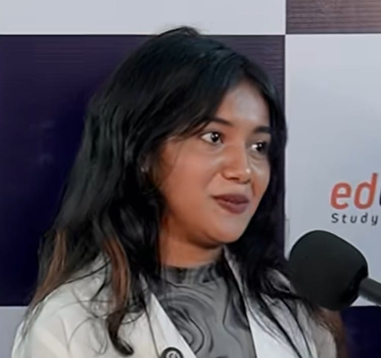 Ansu S Karthika